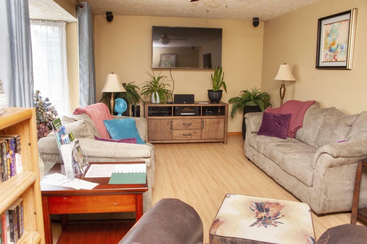 Tiga Bed And Breakfast Yellowknife Luaran gambar