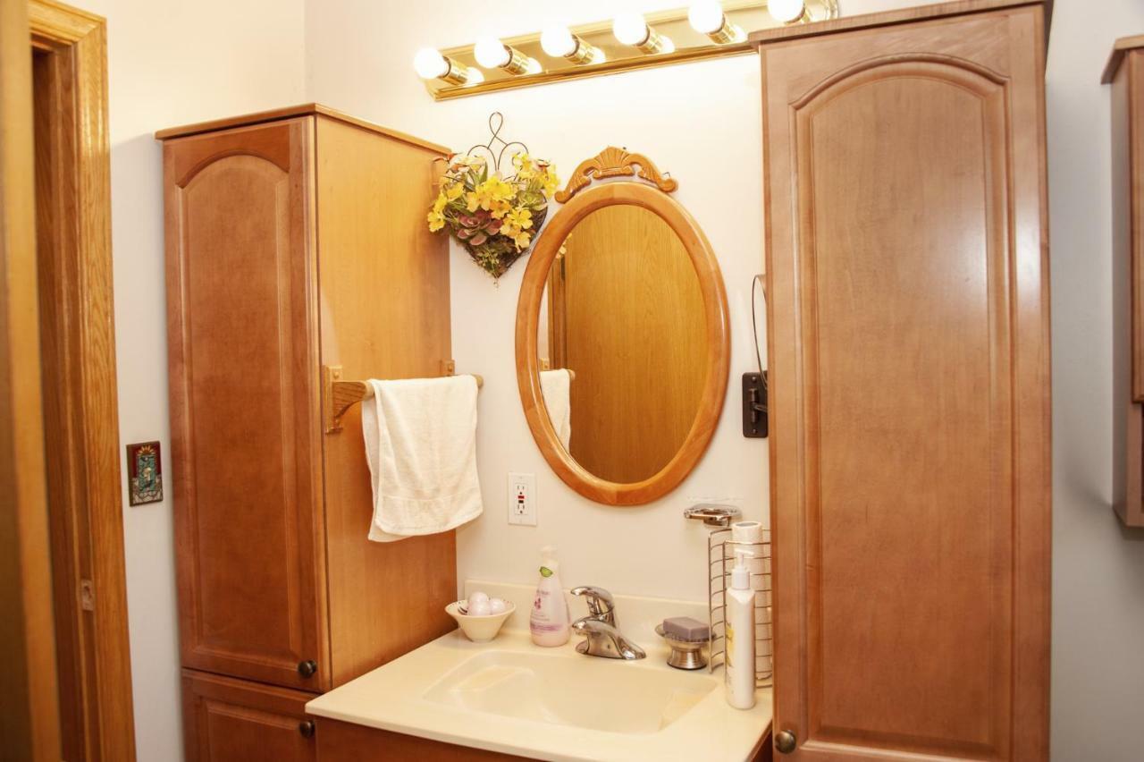 Tiga Bed And Breakfast Yellowknife Luaran gambar
